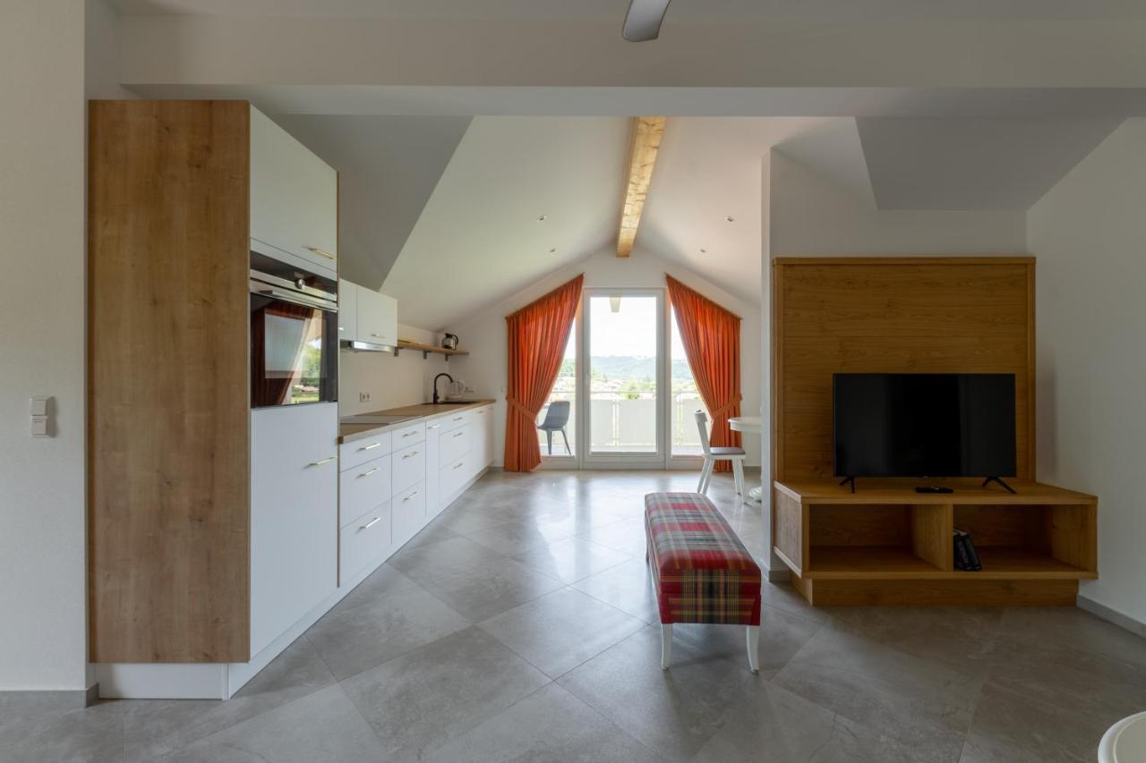 Siegsdorf Suiten ภายนอก รูปภาพ