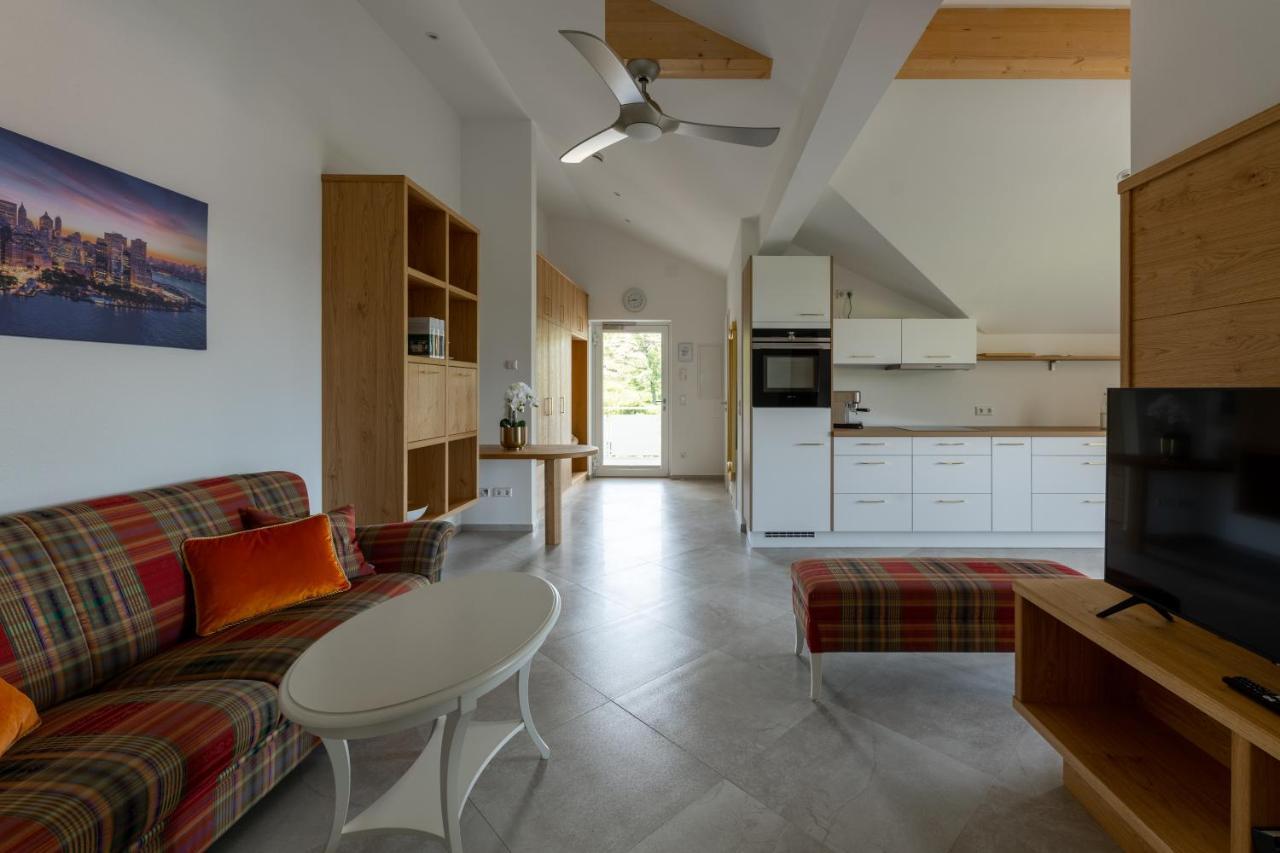 Siegsdorf Suiten ภายนอก รูปภาพ