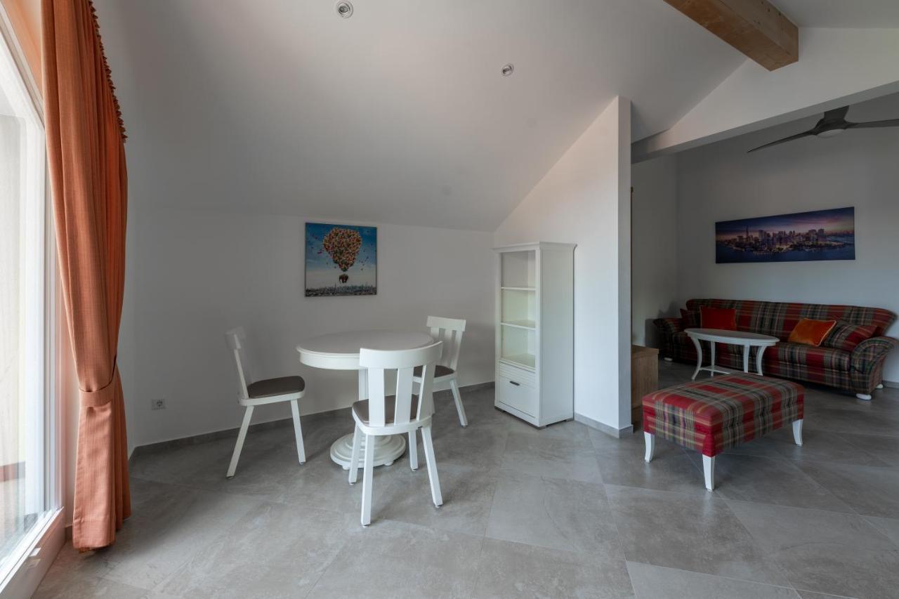 Siegsdorf Suiten ภายนอก รูปภาพ